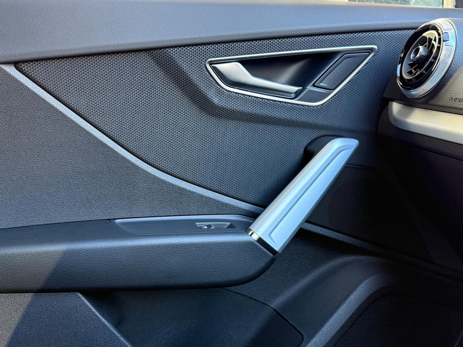 Used Audi Q2 2025 for sale - 76886260: Photo 23