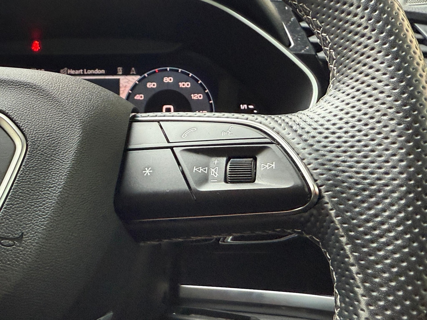 Used Audi Q3 2022 for sale - 76886559: Photo 11