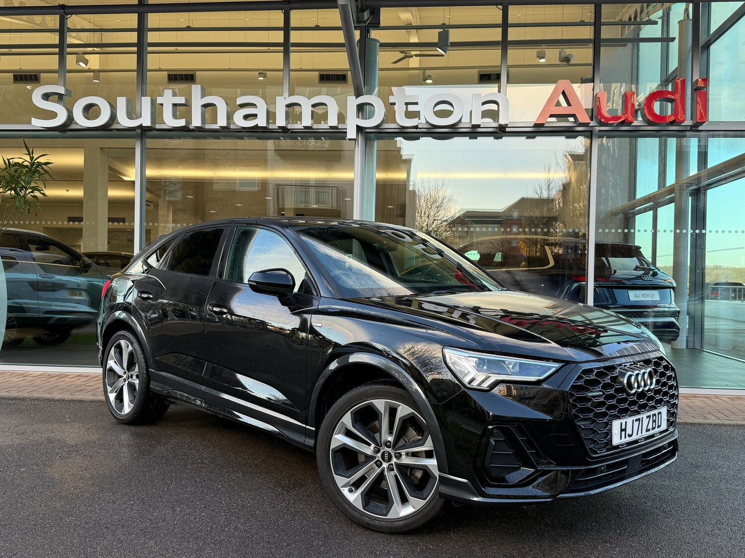 Used Audi Q3 2021 for sale - 76801683: Photo 71