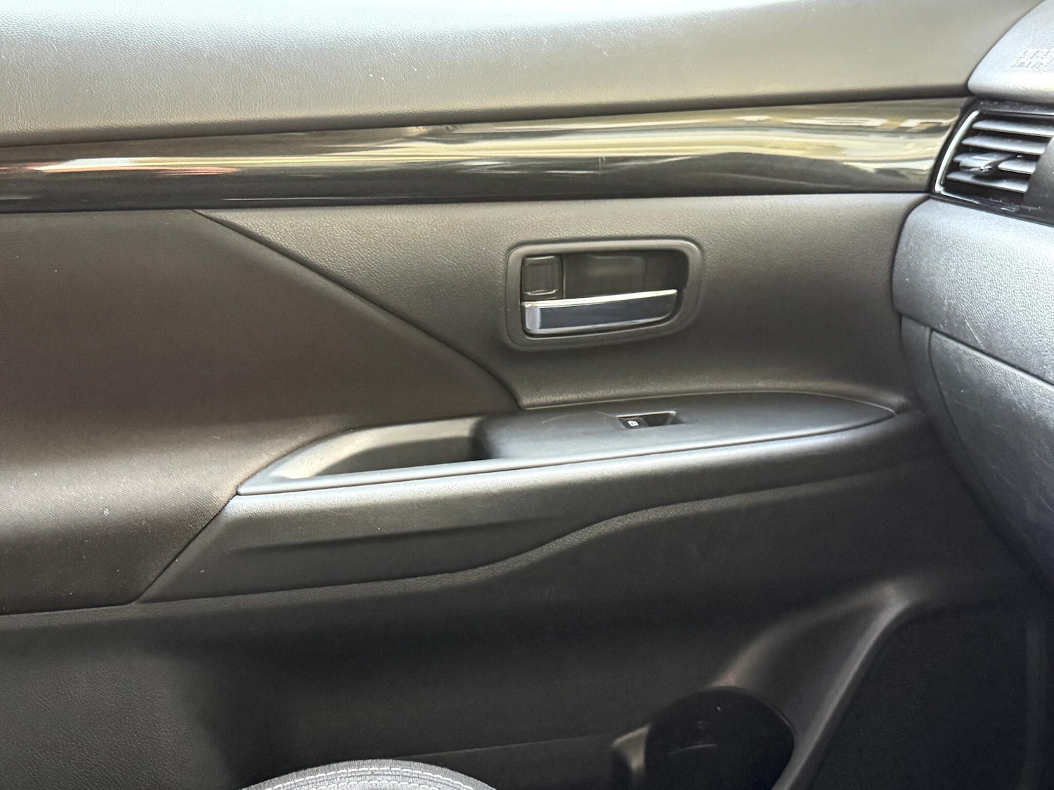 Used Mitsubishi Outlander 2020 for sale - 76561561: Photo 25