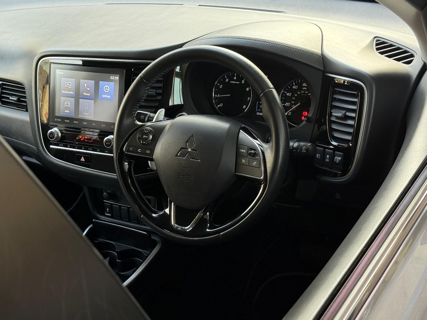 Used Mitsubishi Outlander 2020 for sale - 76561561: Photo 31