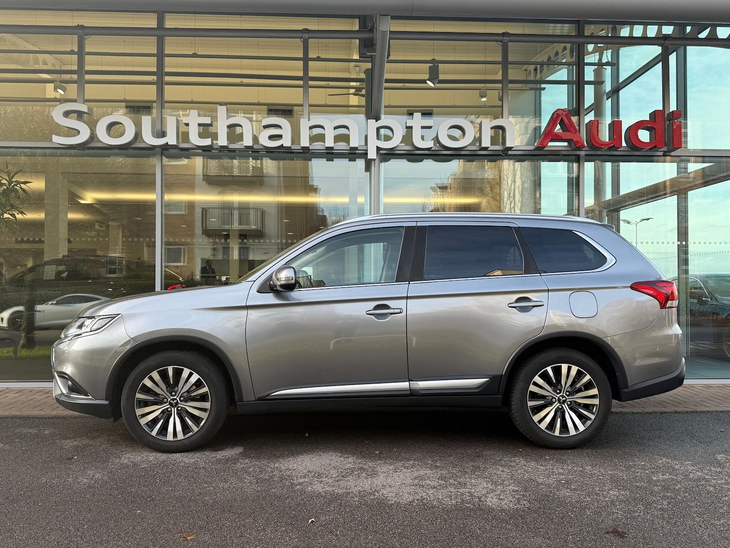 Used Mitsubishi Outlander 2020 for sale - 76561561: Photo 52