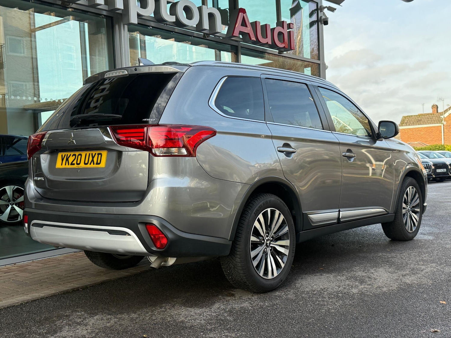 Used Mitsubishi Outlander 2020 for sale - 76561561: Photo 63