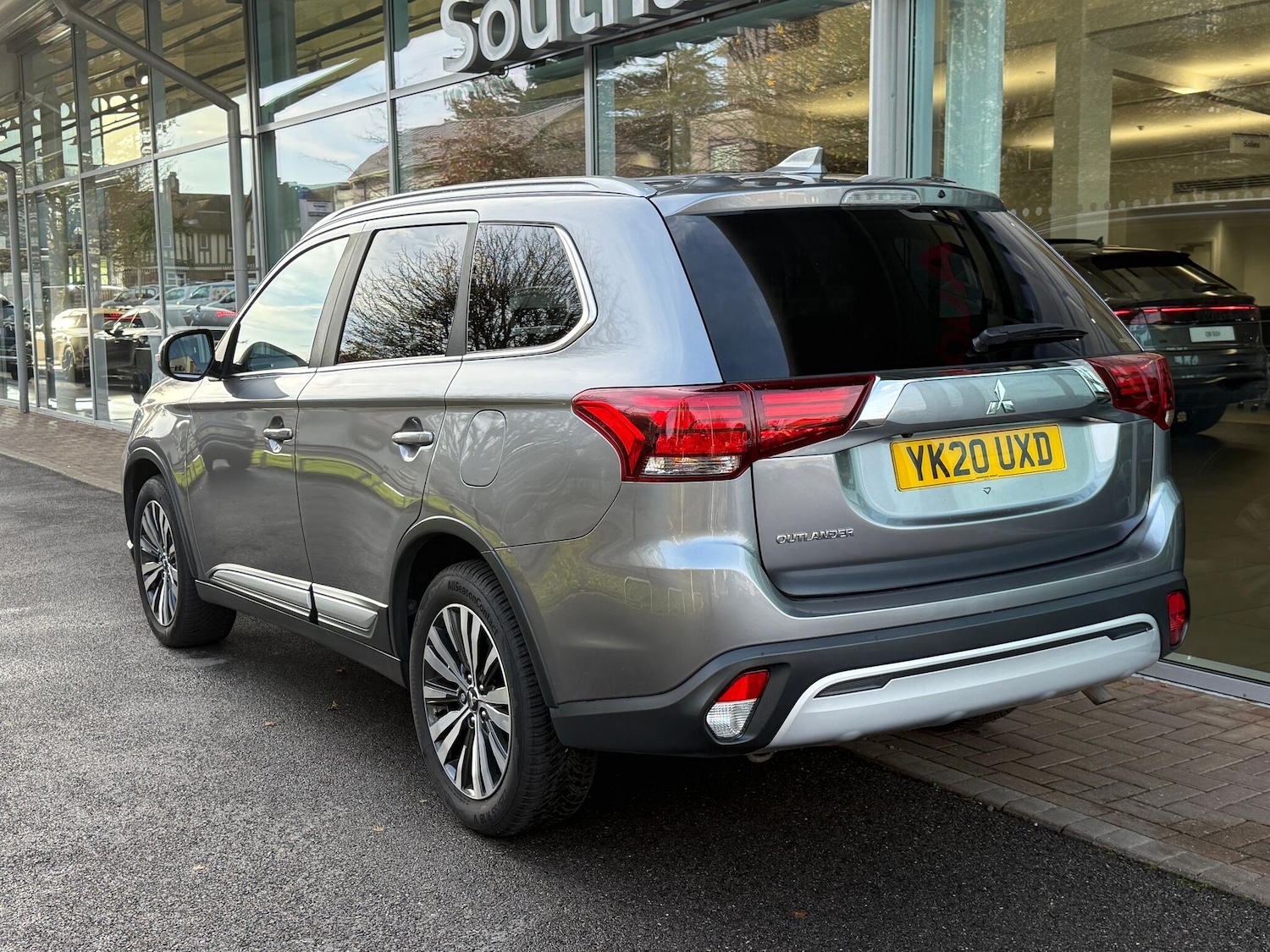 Used Mitsubishi Outlander 2020 for sale - 76561561: Photo 7