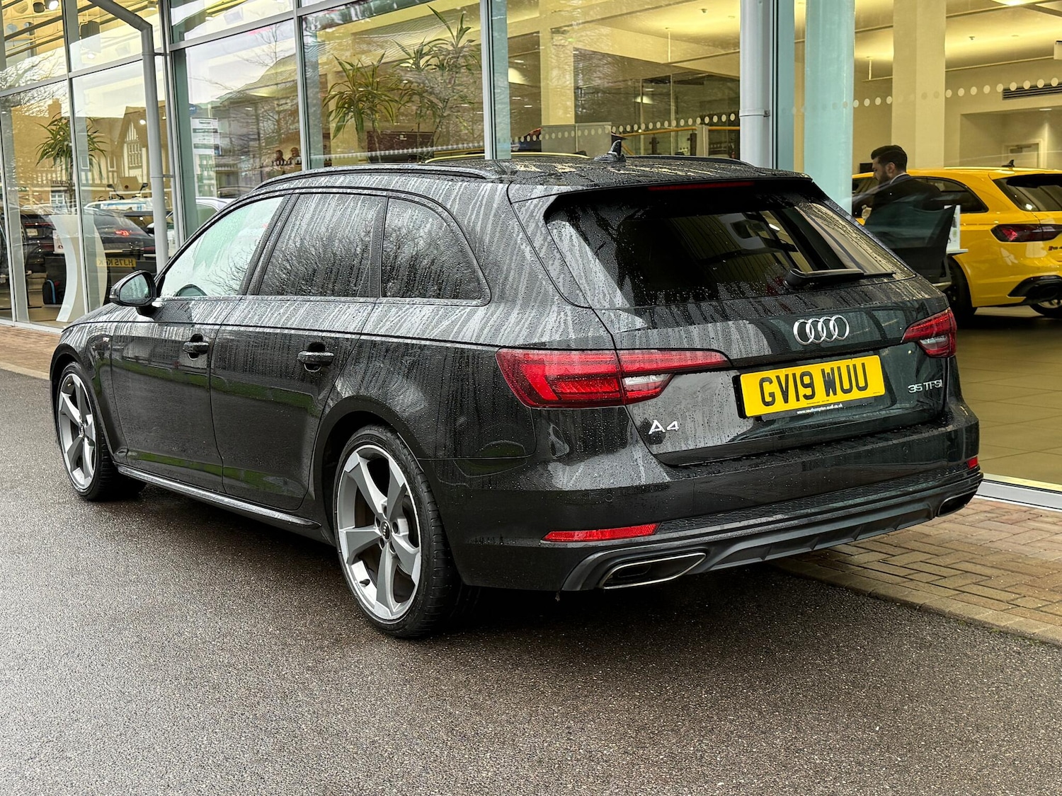 Used Audi A4 2019 for sale - 77015810: Photo 9