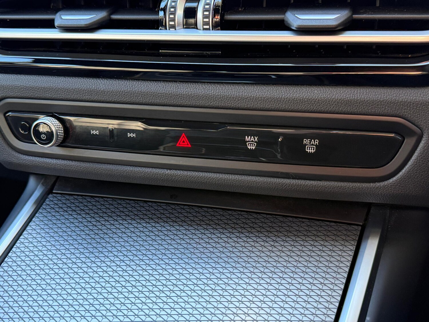 Used BMW 3 Series 2023 for sale - 77439652: Photo 16