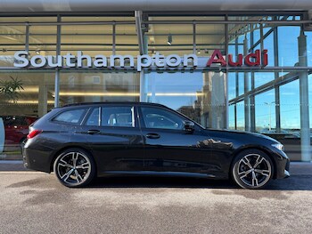 Used BMW 3 Series 2023 for sale - 77439652: Photo