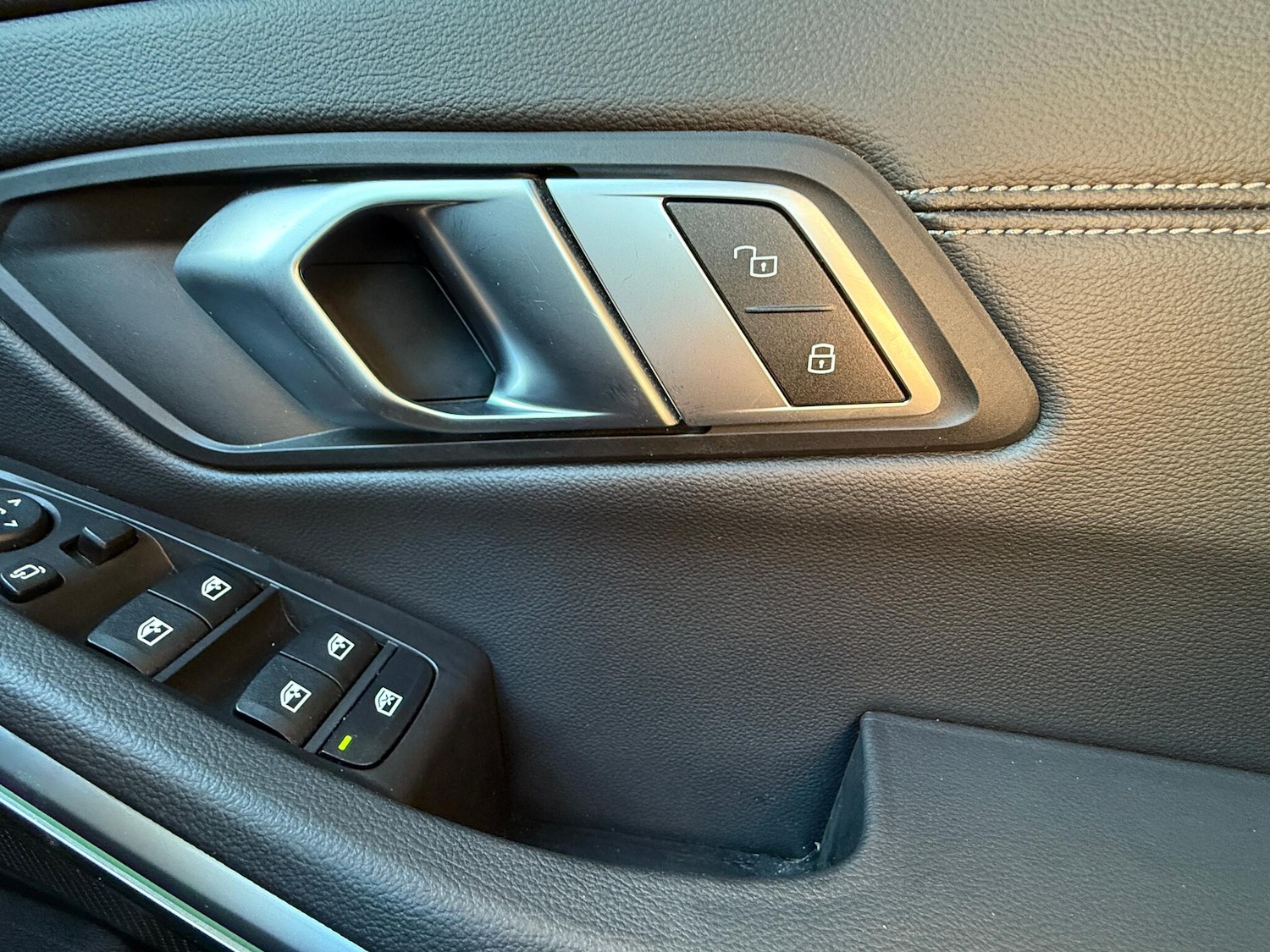 Used BMW 3 Series 2023 for sale - 77439652: Photo 8