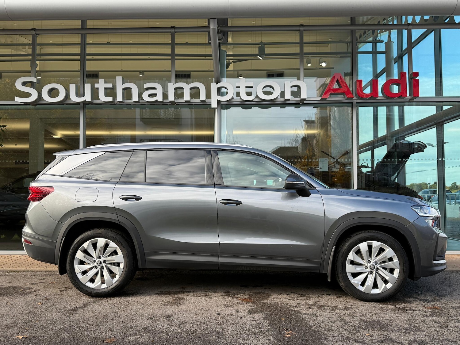 Used Skoda Kodiaq for sale - 76472925: Photo 2