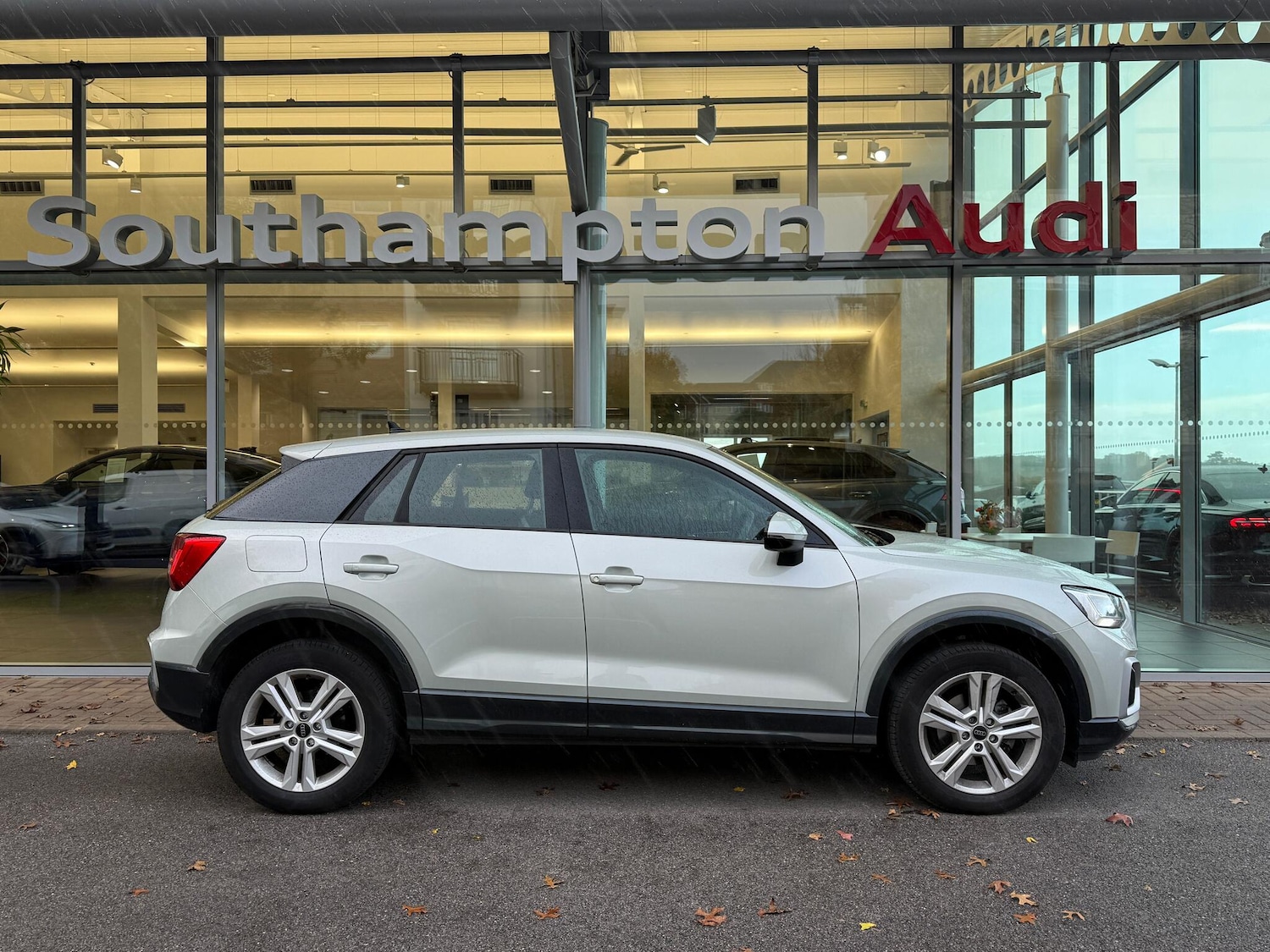 Used Audi Q2 2023 for sale - 76371660: Photo 2