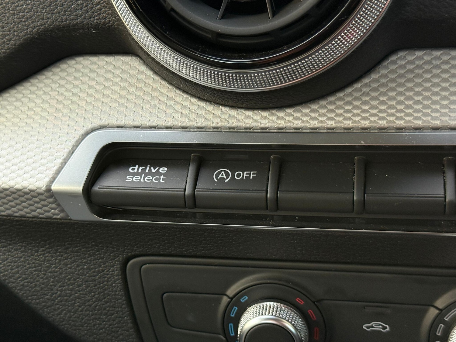 Used Audi Q2 2023 for sale - 76371660: Photo 50