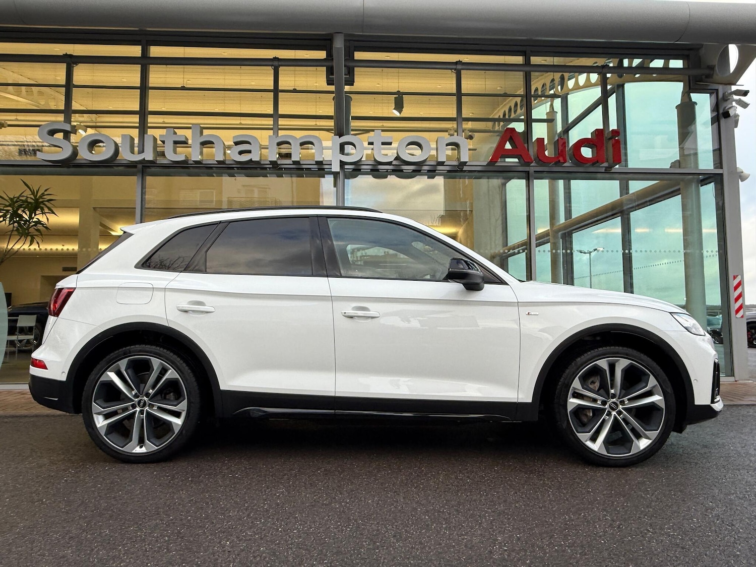 Used Audi Q5 2021 for sale - 77559390: Photo 2