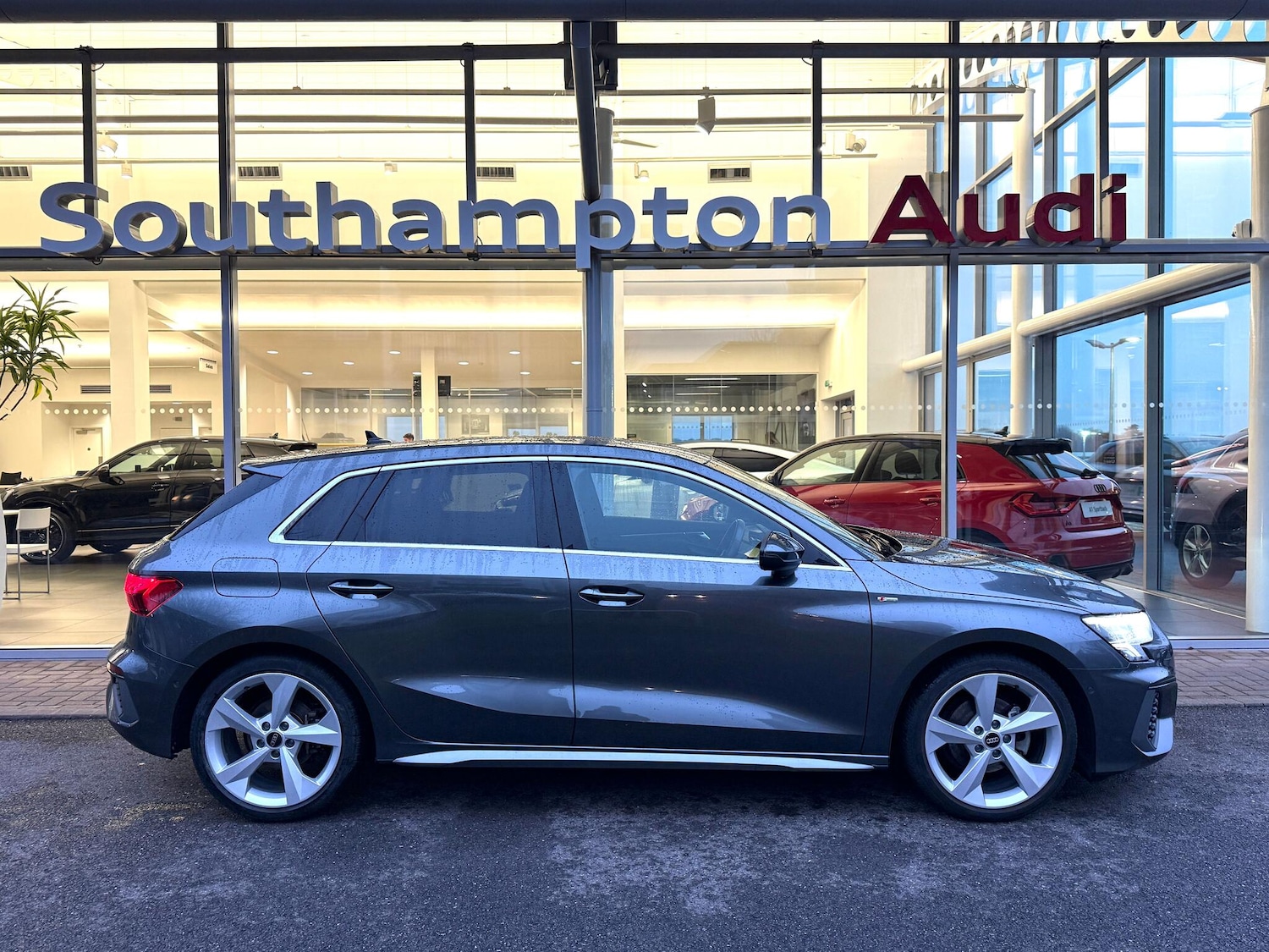 Used Audi A3 2023 for sale - 77203489: Photo 2