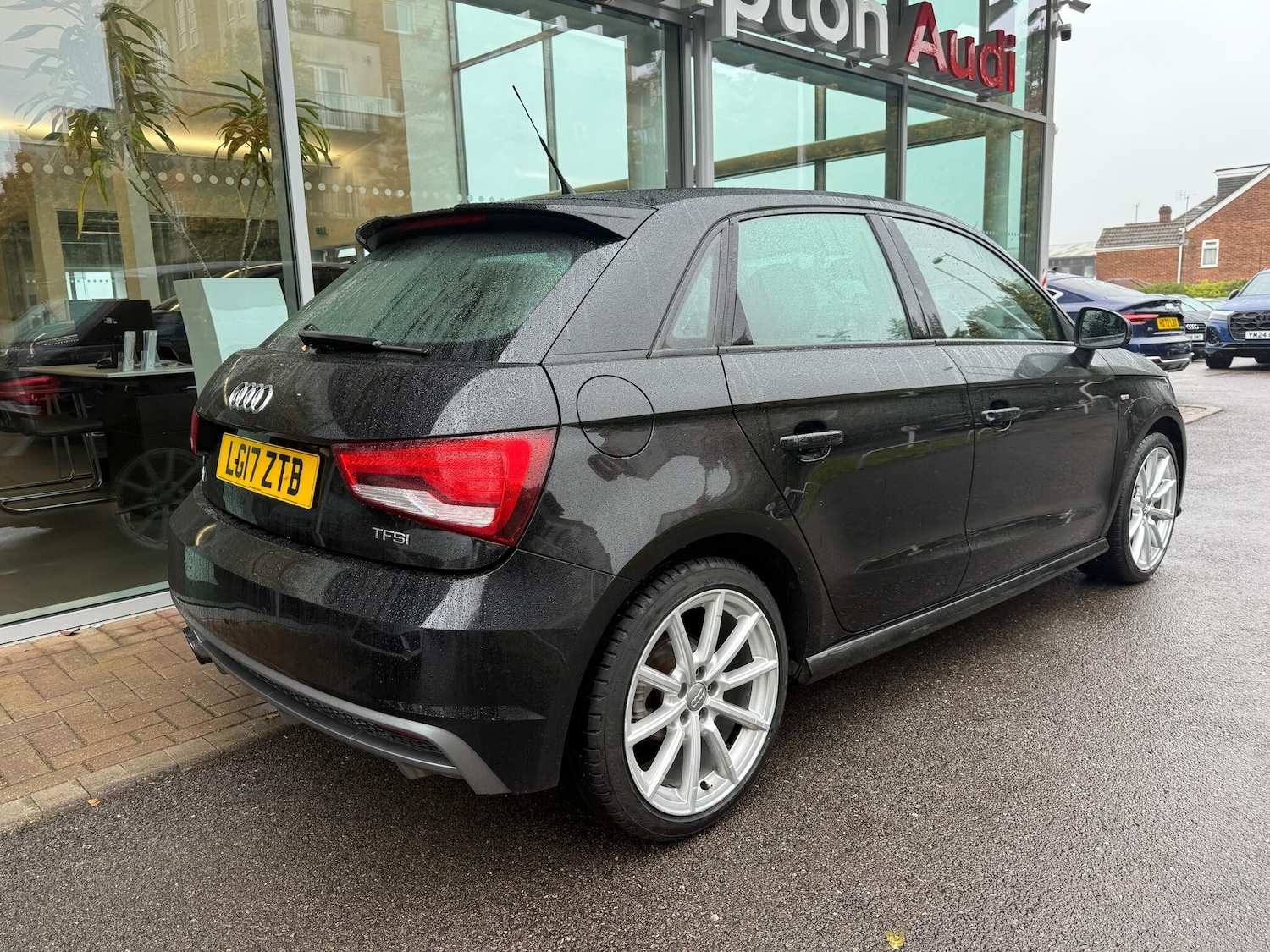 Used Audi A1 2017 for sale - 76166633: Photo 6