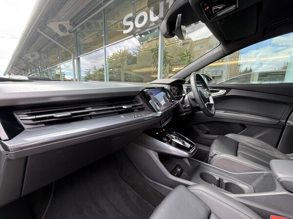 Used Audi Q4 e-tron 2024 for sale - 75588448: Photo 2