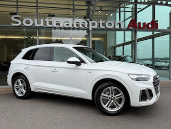 2025 (74) - 2.0 TFSI 45 S line SUV 5dr Petrol S Tronic quattro Euro 6 (s/s) (265 ps)
