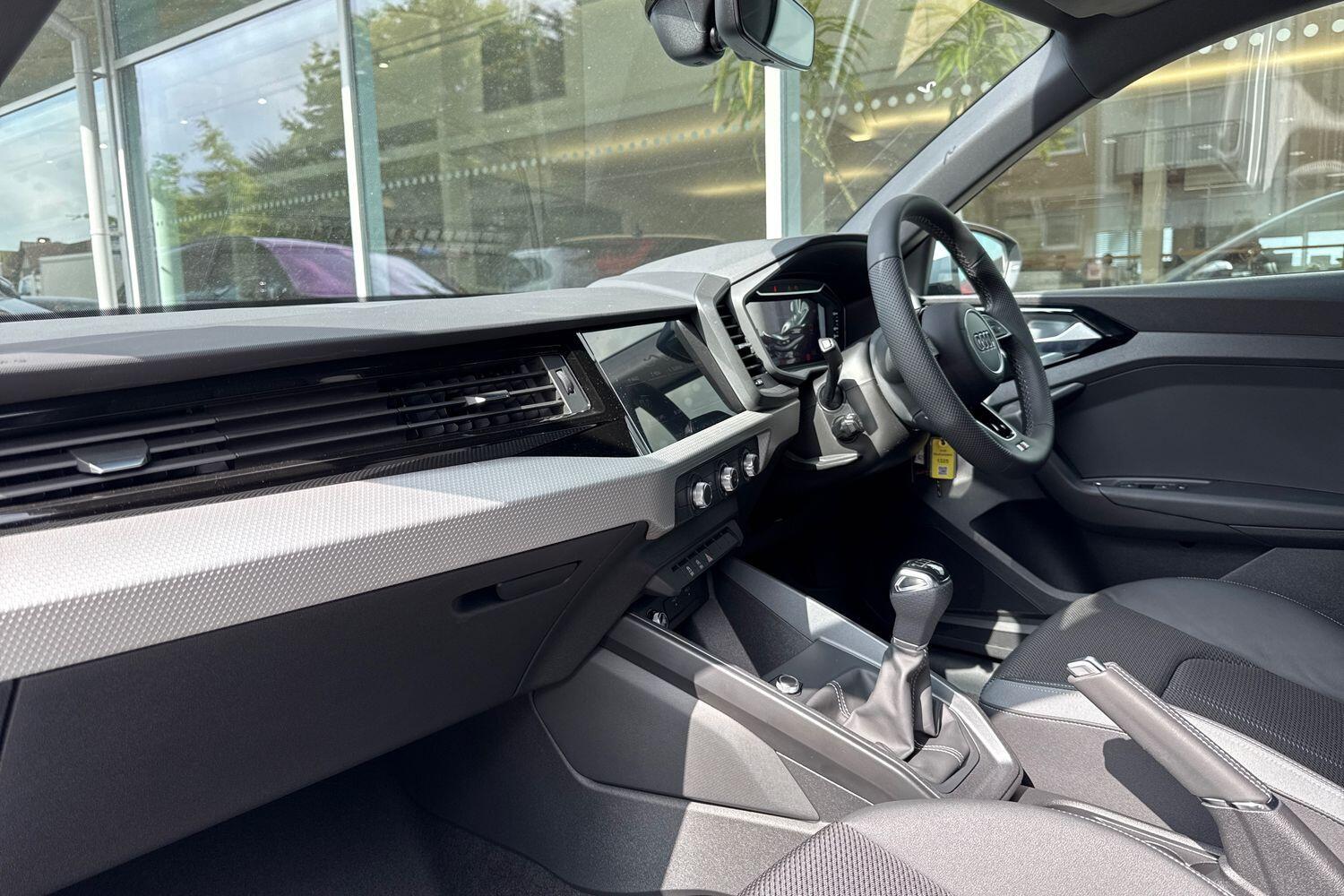 Used Audi A1 2025 for sale - 77156219: Photo 2