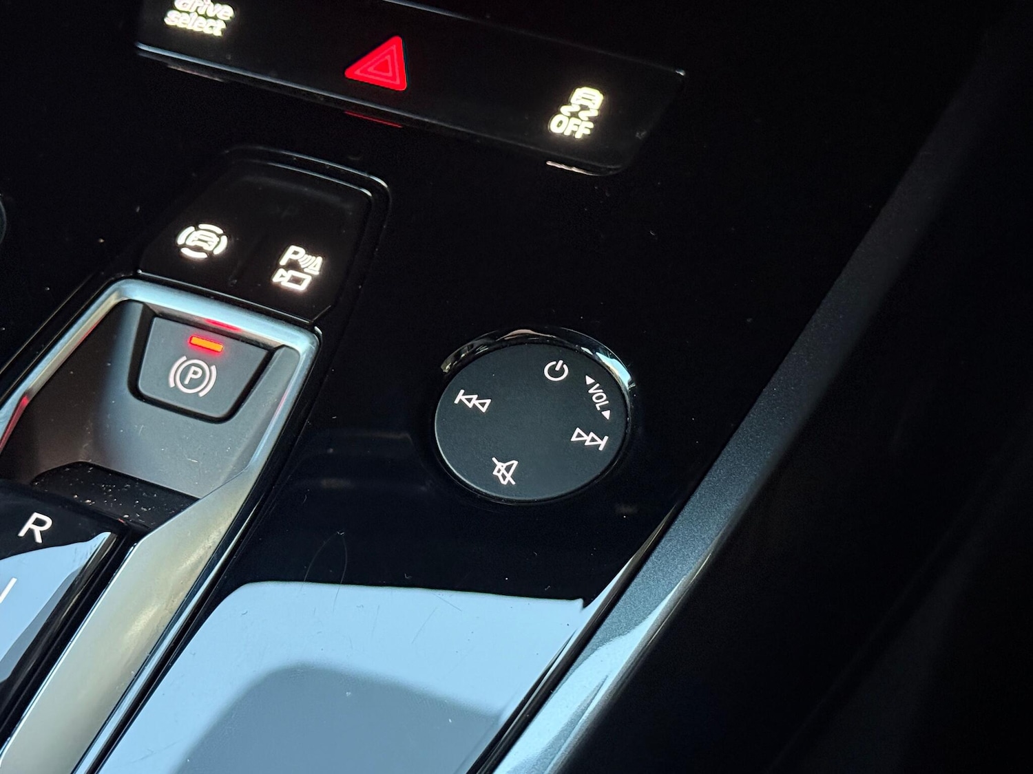 Used Audi Q4 e-tron 2024 for sale - 77331073: Photo 22