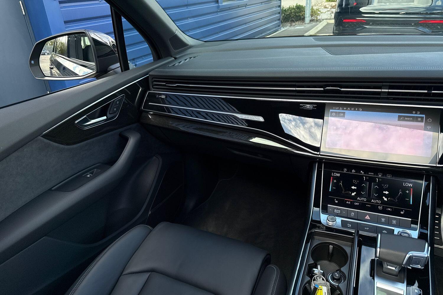 Used Audi Q7 2025 for sale - 76899491: Photo 34