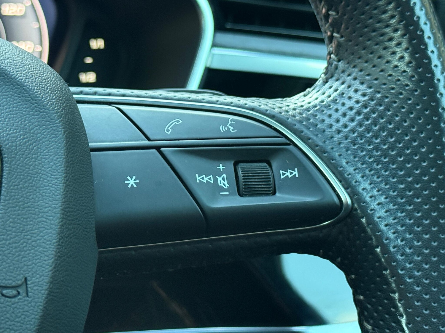 Used Audi Q3 2021 for sale - 76832768: Photo 15