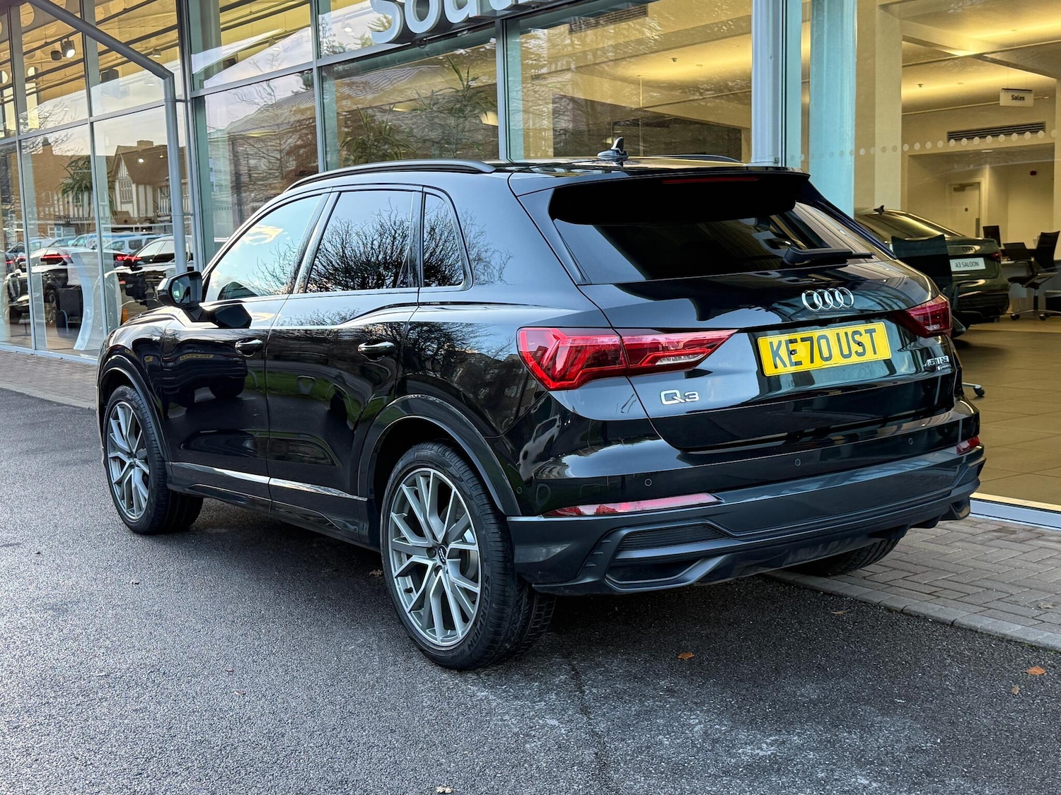 Used Audi Q3 2021 for sale - 76832768: Photo 9