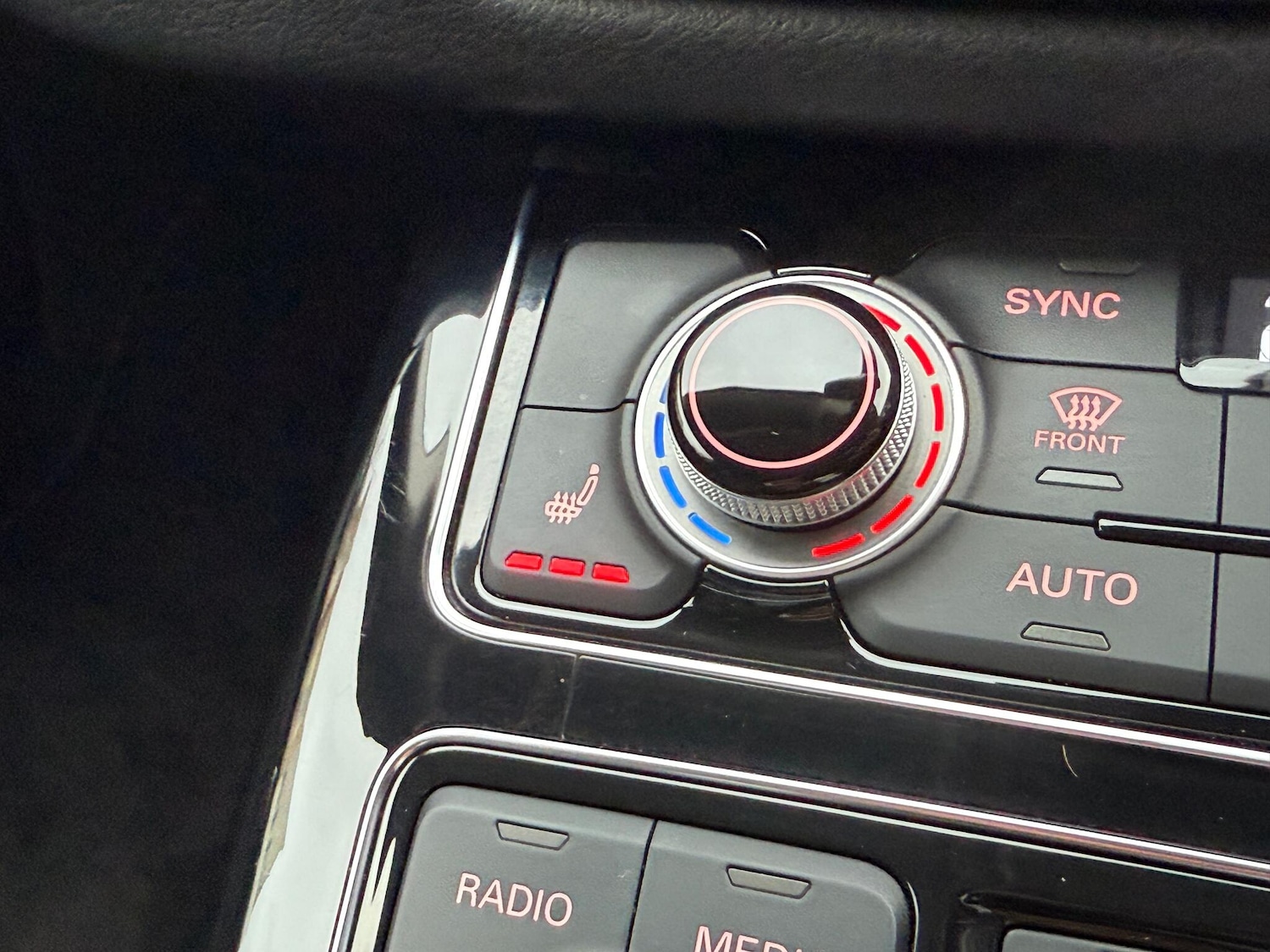 Used Audi A8 2014 for sale - 76499517: Photo 11