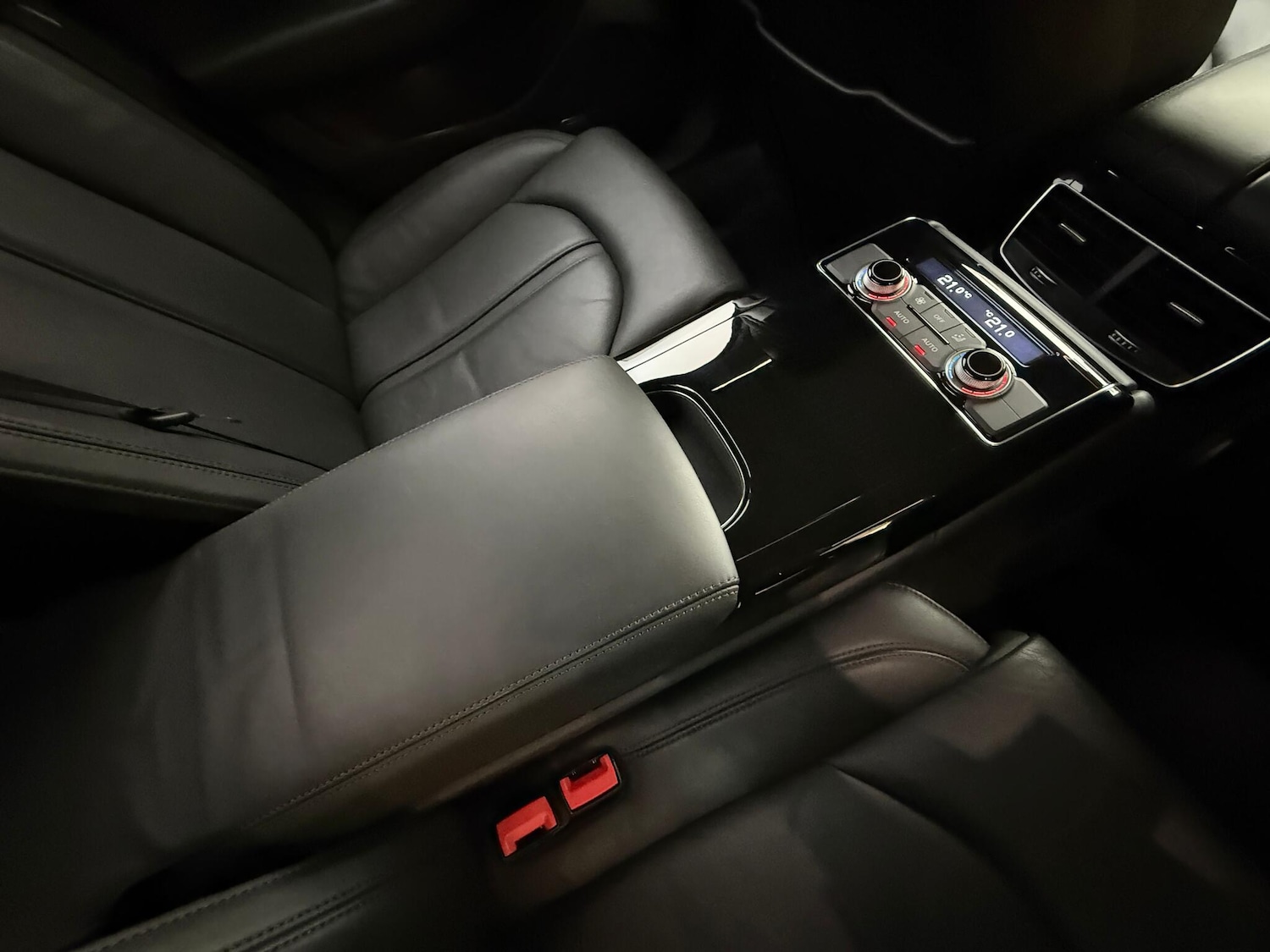 Used Audi A8 2014 for sale - 76499517: Photo 39