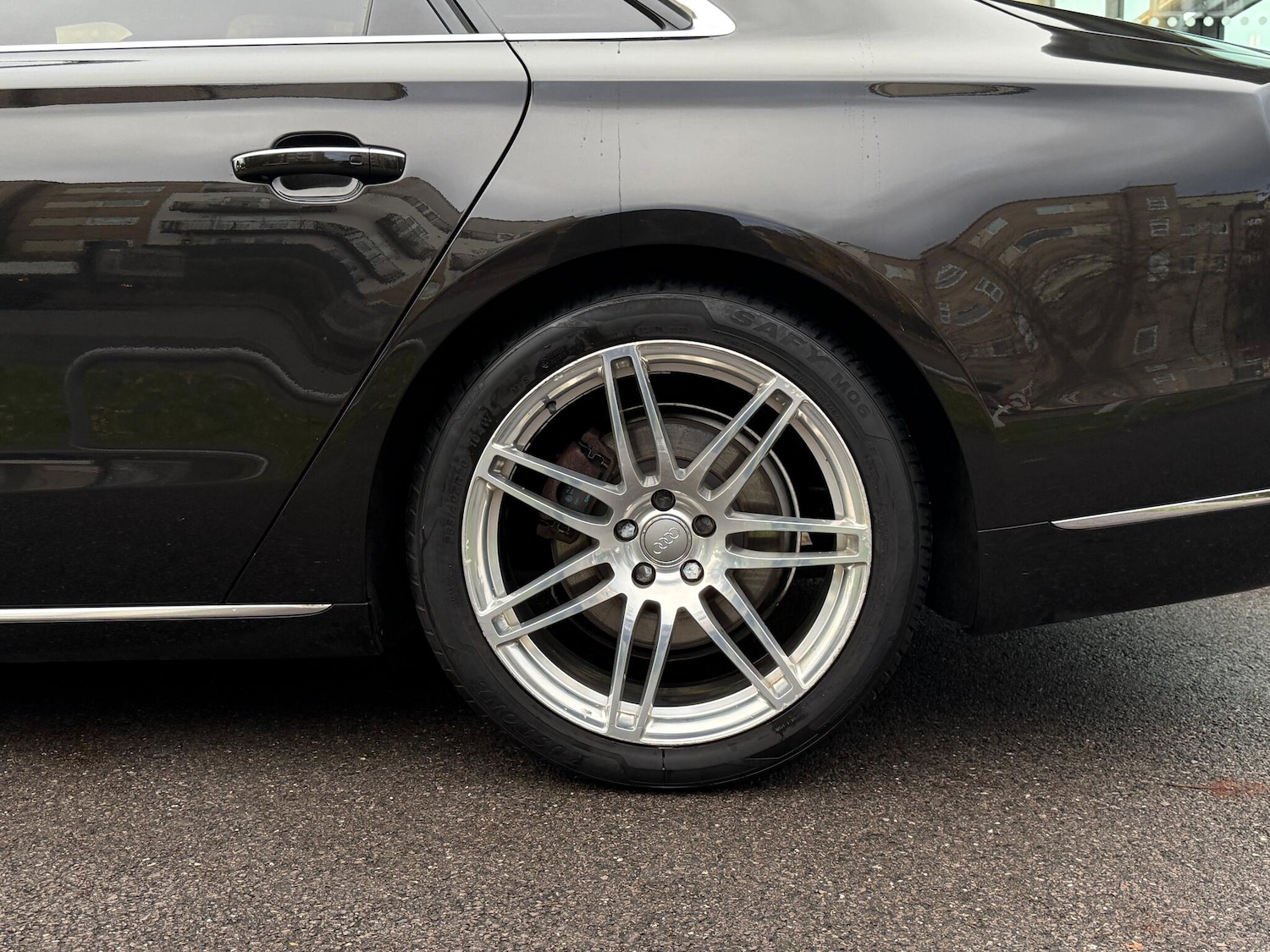 Used Audi A8 2014 for sale - 76499517: Photo 8