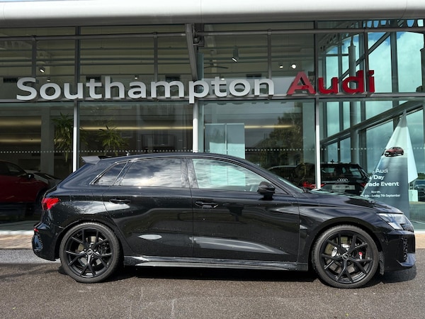 Used Audi RS3 2024 for sale - 76246860: Photo 2