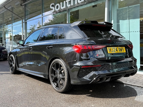 Used Audi RS3 2024 for sale - 76246860: Photo 5