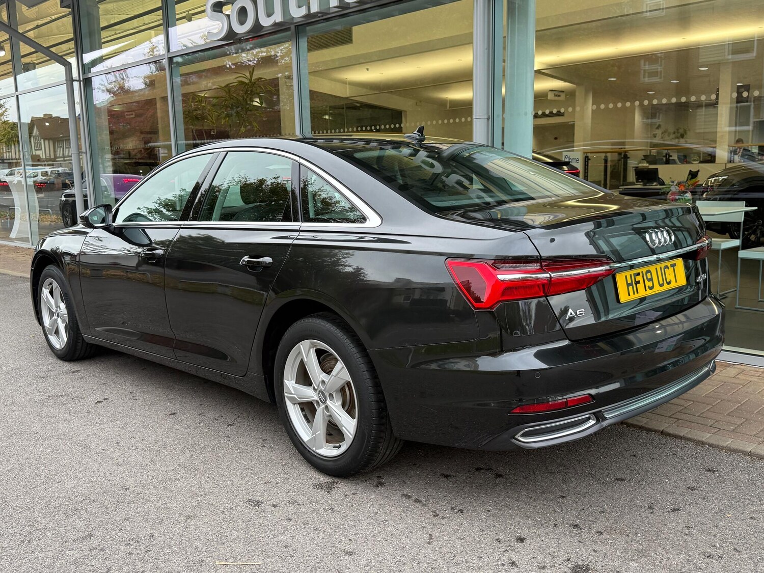 Used Audi A6 Saloon 2019 for sale - 76294481: Photo 7