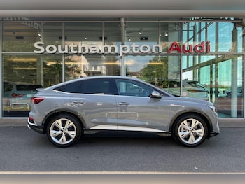 Used Audi Q4 e-tron 2024 for sale - 75719476: Photo