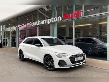 2025 (25) - 1.5 TFSIe 40 Black Edition Sportback 5dr Petrol Plug-in Hybrid S Tronic Eur