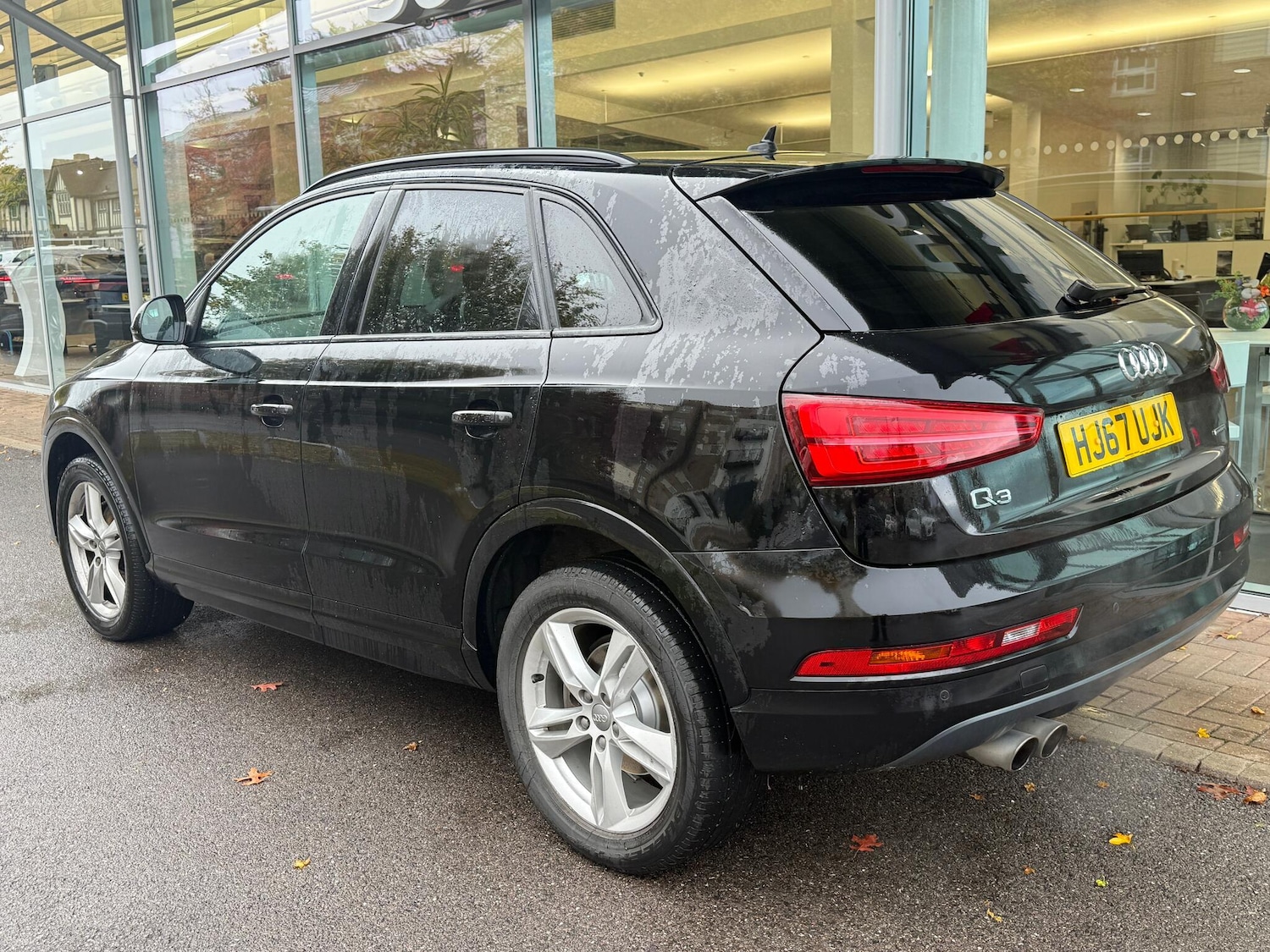Used Audi Q3 2017 for sale - 76336130: Photo 3