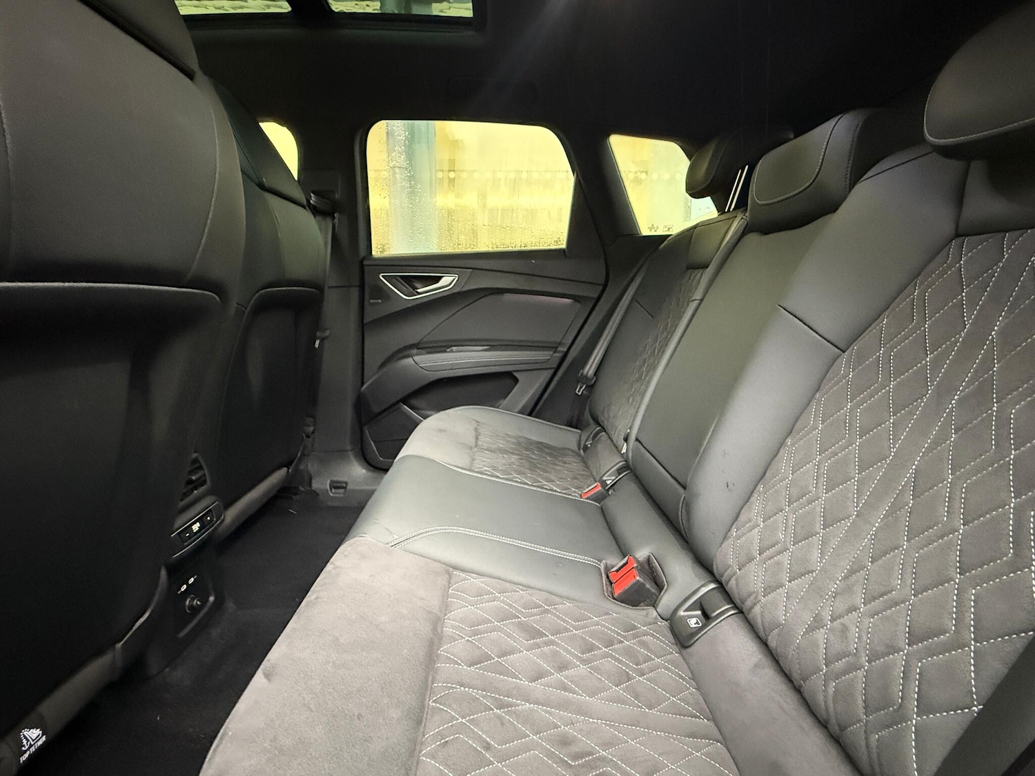 Used Audi Q4 e-tron 2023 for sale - 77230197: Photo 31