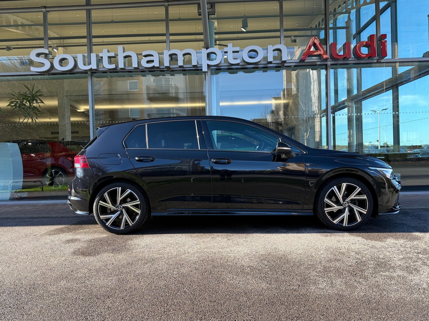 Used Volkswagen Golf 2022 for sale - 77440719: Photo 2