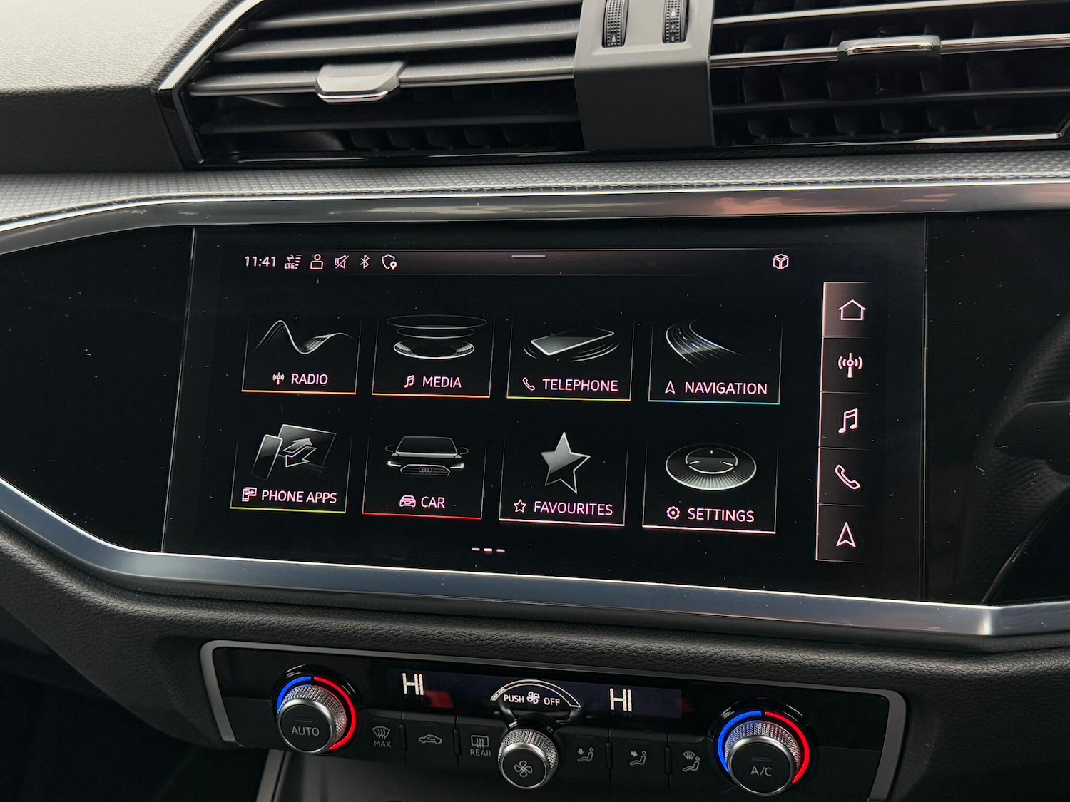 Used Audi Q3 2024 for sale - 77624875: Photo 10