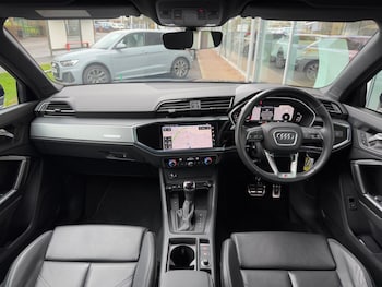 Used Audi Q3 2024 for sale - 77624875: Photo