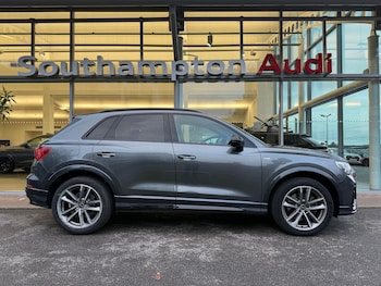 Used Audi Q3 2022 for sale - 76689550: Photo