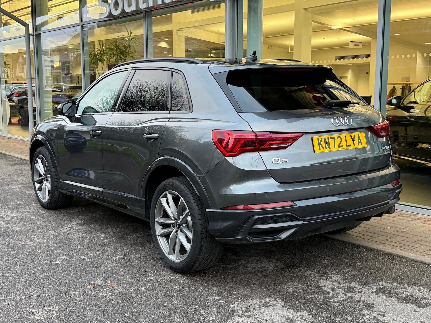 Used Audi Q3 2022 for sale - 76689550: Photo 8