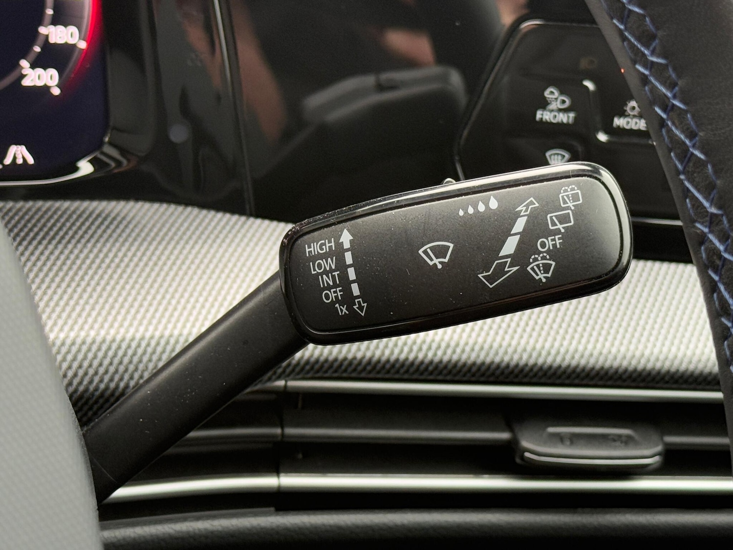 Used Volkswagen Golf 2025 for sale - 77626211: Photo 18