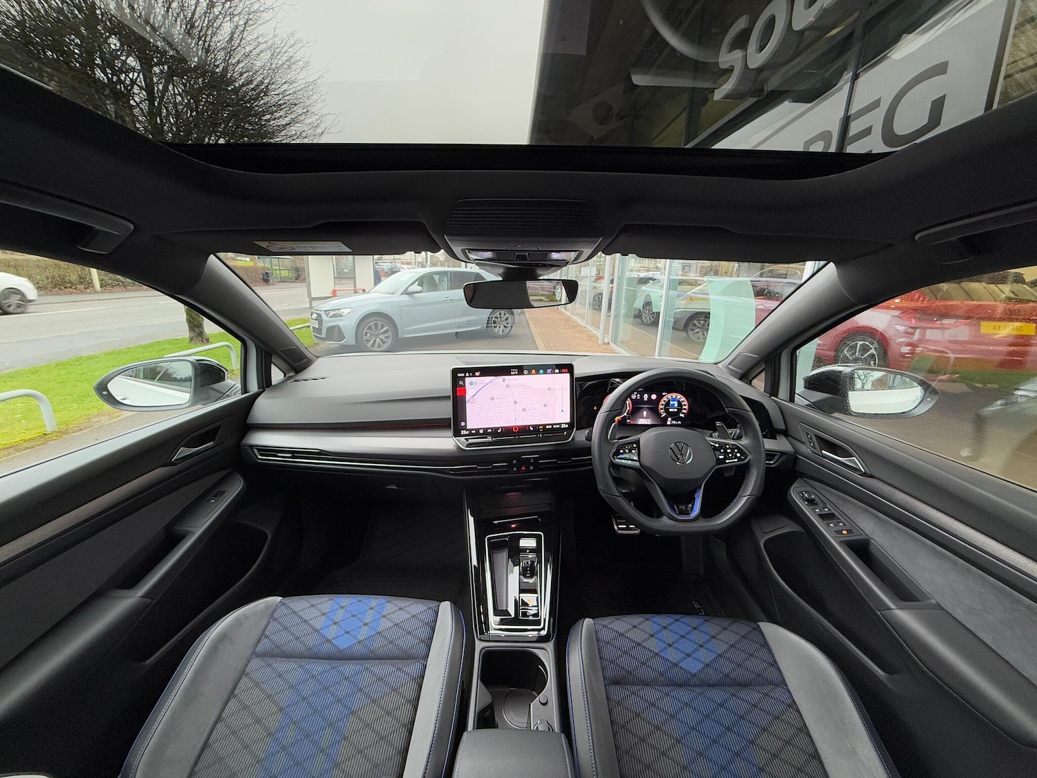 Used Volkswagen Golf 2025 for sale - 77626211: Photo 40