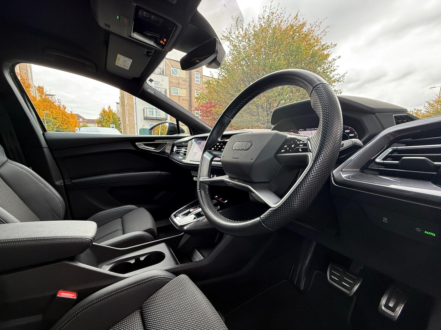 Used Audi Q4 e-tron 2021 for sale - 76314693: Photo 10