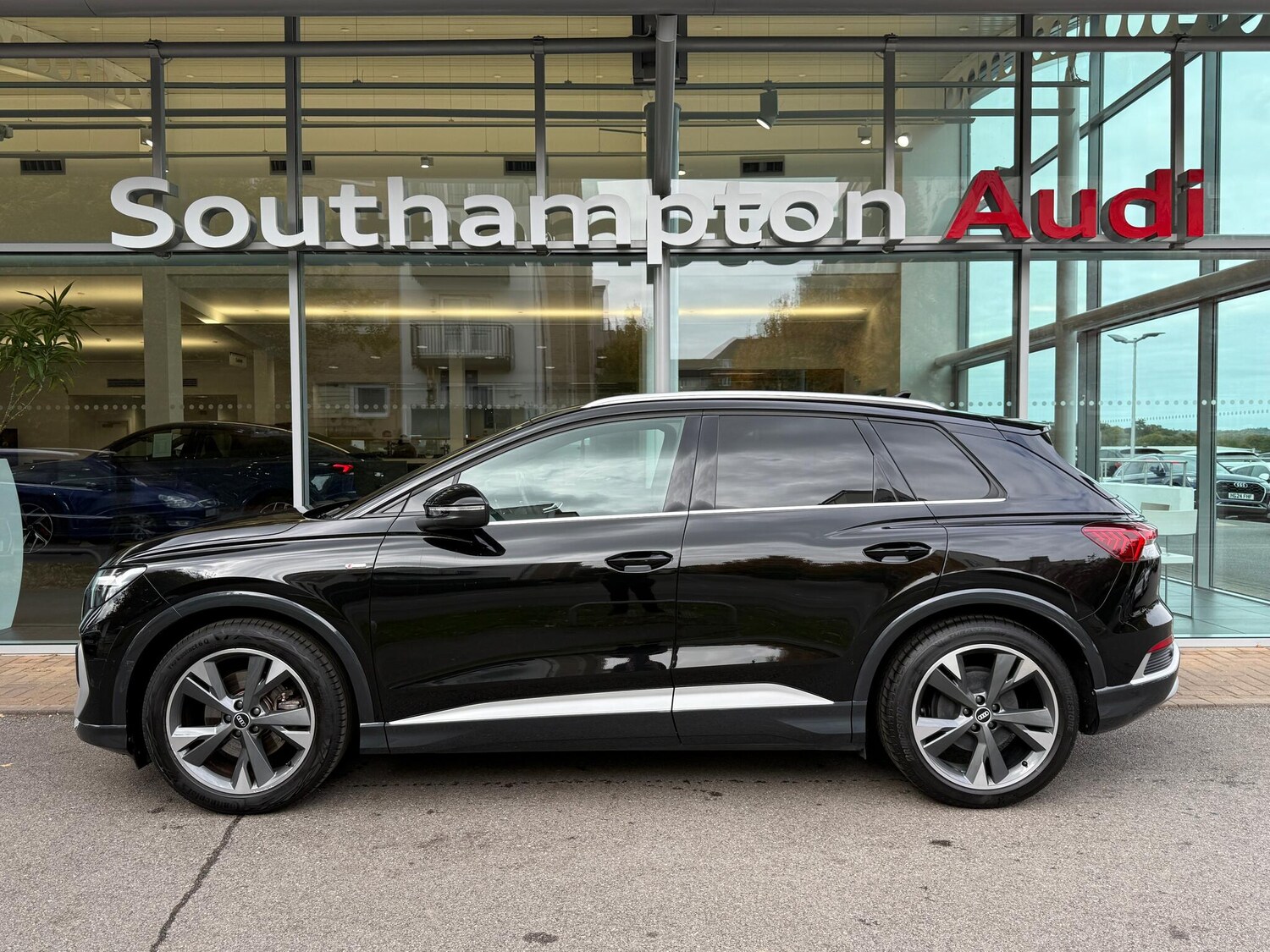 Used Audi Q4 e-tron 2021 for sale - 76314693: Photo 50