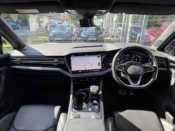 Used Volkswagen Touareg 2023 for sale - 75883671: Photo