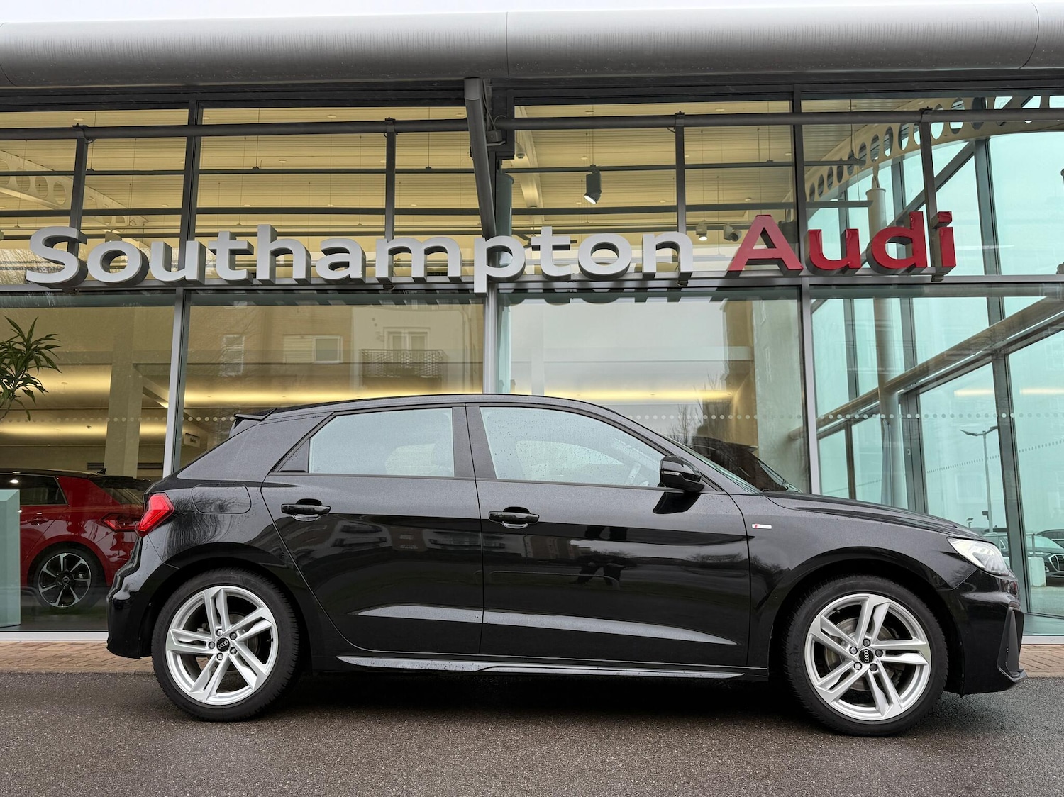 Used Audi A1 2022 for sale - 77537519: Photo 2