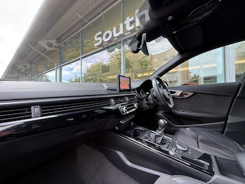 Used Audi A4 2019 for sale - 75940066: Photo