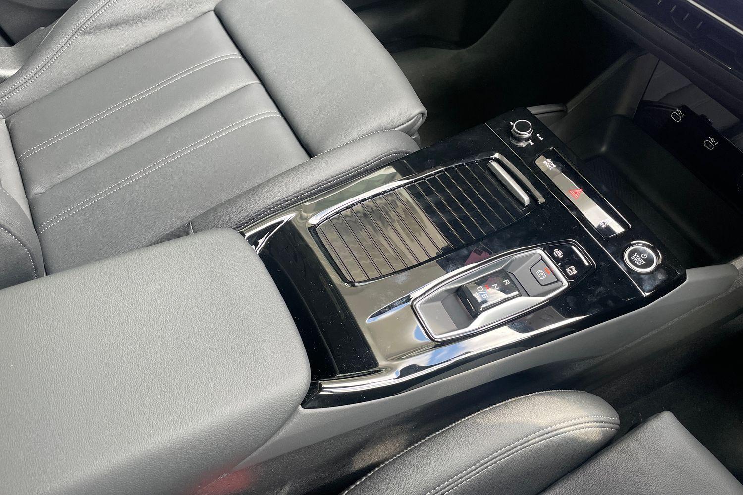 Used Audi Q6 e-tron 2025 for sale - 76389301: Photo 40