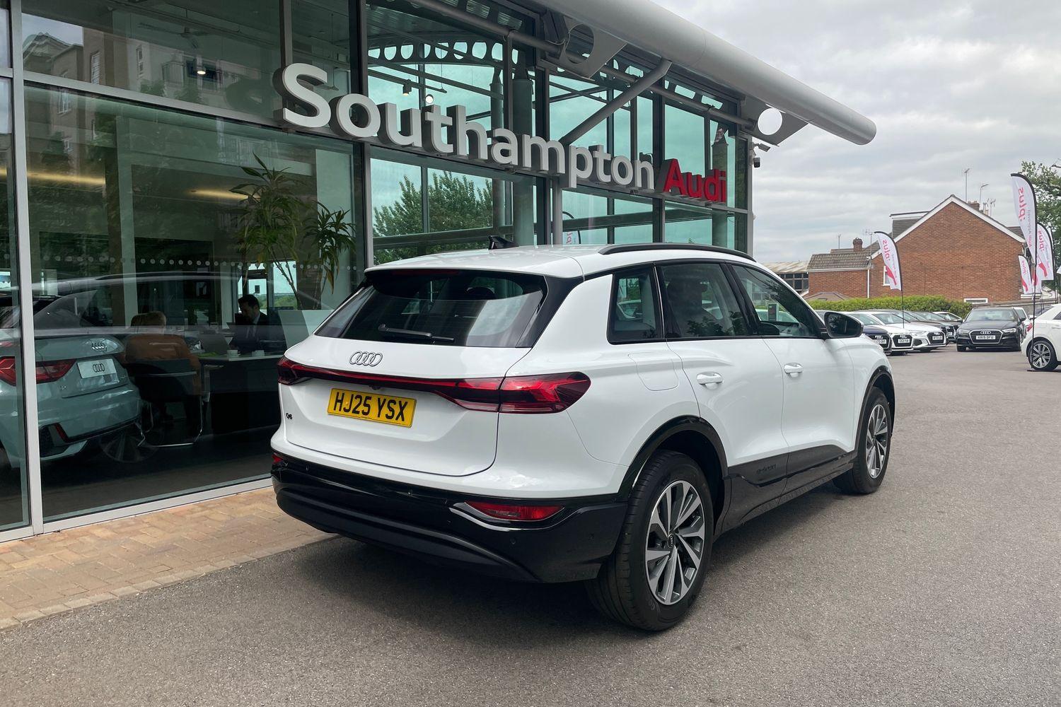 Used Audi Q6 e-tron 2025 for sale - 76389301: Photo 5