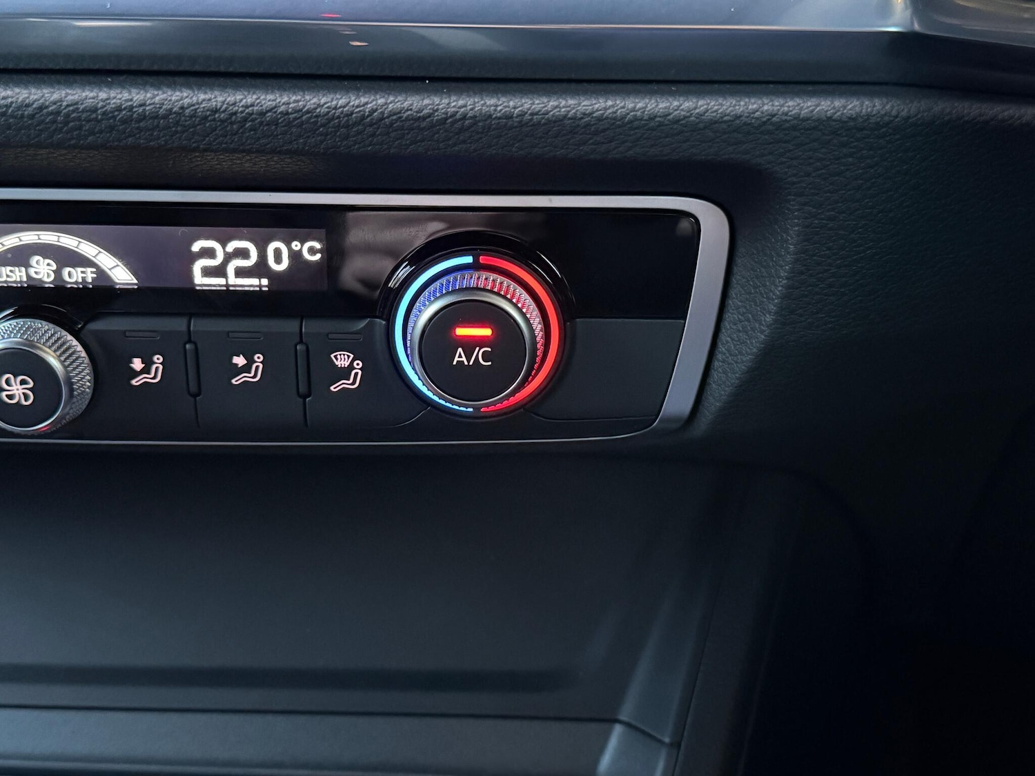 Used Audi Q3 2025 for sale - 77376800: Photo 17